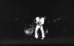 elvis-show-detroit-1970-7.jpg