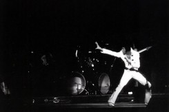 elvis-show-detroit-1970-1.jpg