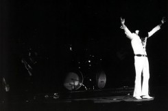 elvis-show-detroit-1970-4.jpg