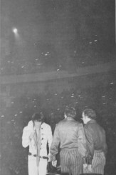 elvis-show-detroit-1970-12.jpg
