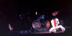 elvis-show-detroit-1970-14.jpg